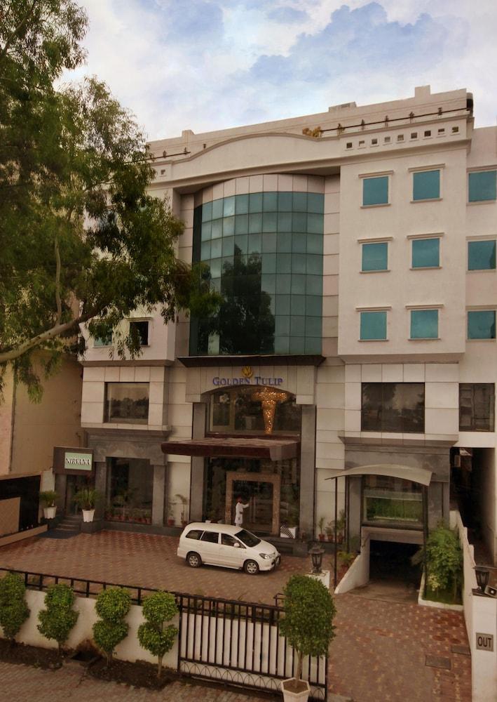 Hotel Regenta Place Amritsar Exterior foto