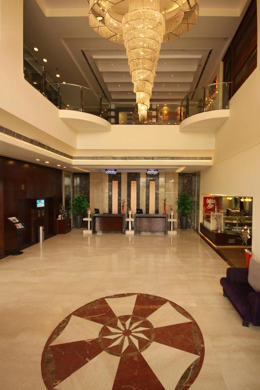 Hotel Regenta Place Amritsar Exterior foto