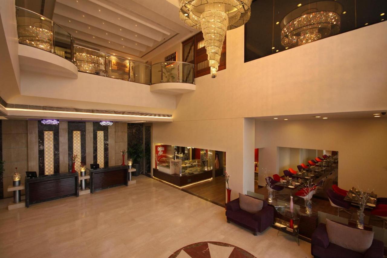 Hotel Regenta Place Amritsar Exterior foto